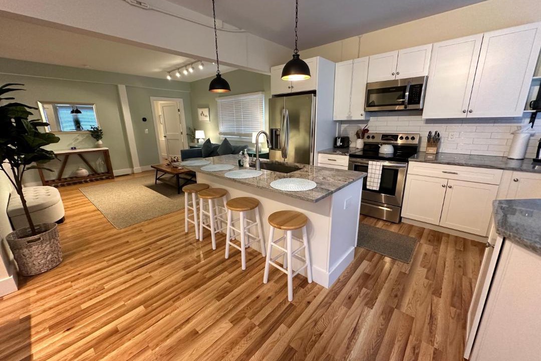 Photo of Kitchen in Off Broadway