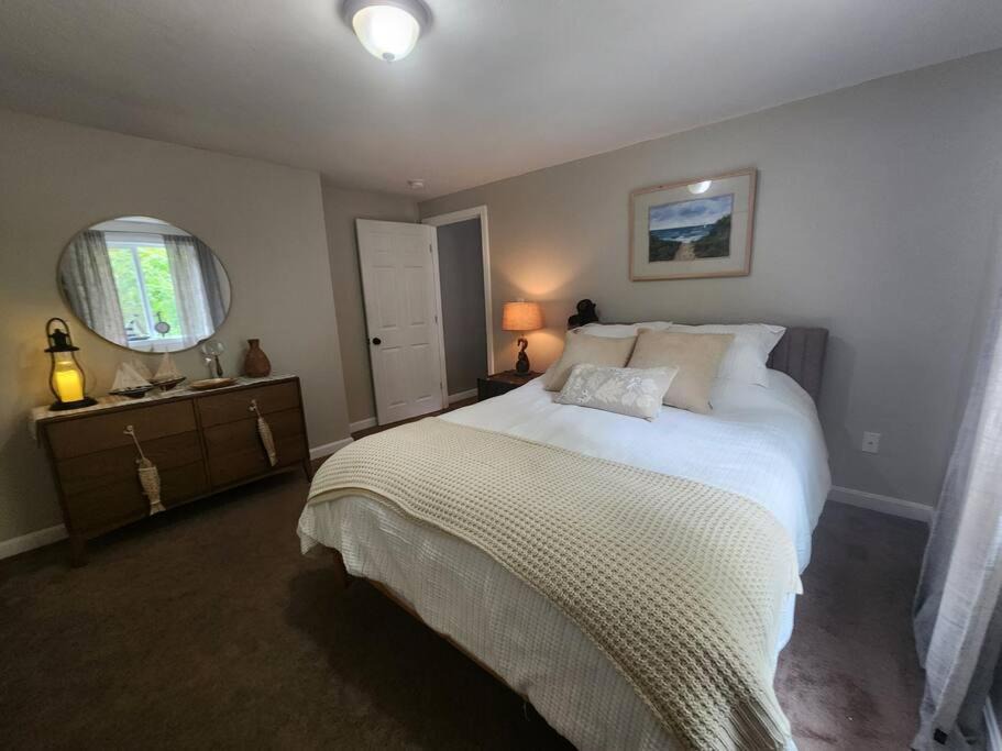 Photo of Bedroom in Wolfeboro
