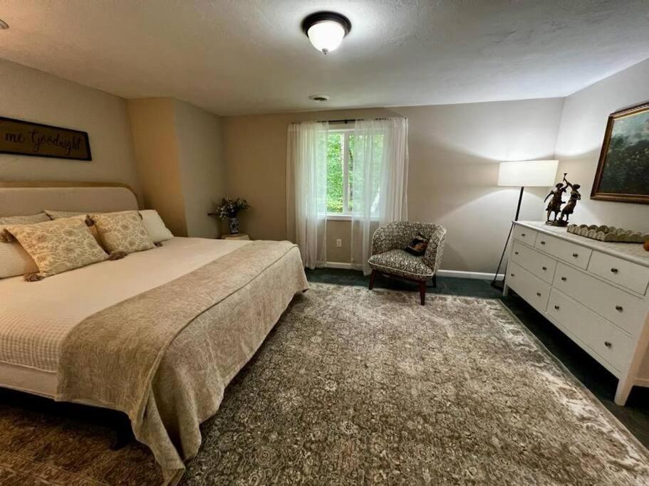 Photo of Bedroom in Wolfeboro