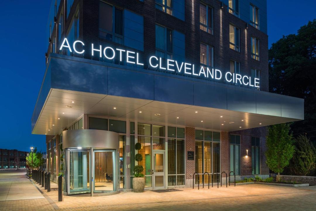 Photo of Others in Cleveland Circle