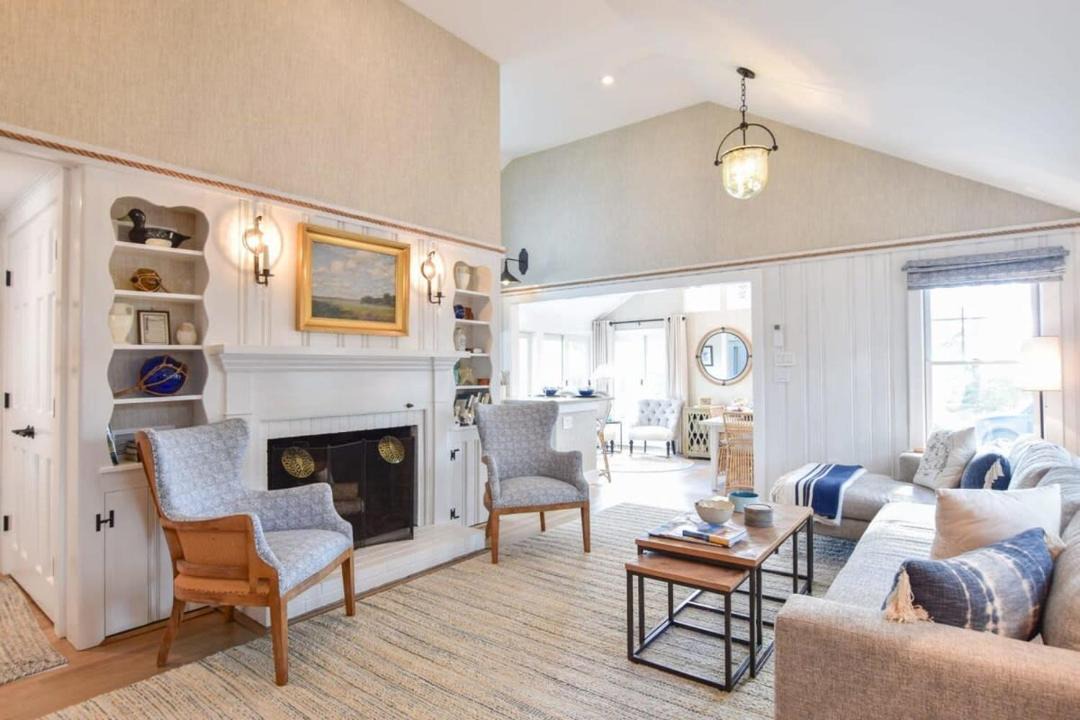 Photo of Livingroom in Northwest Harwich