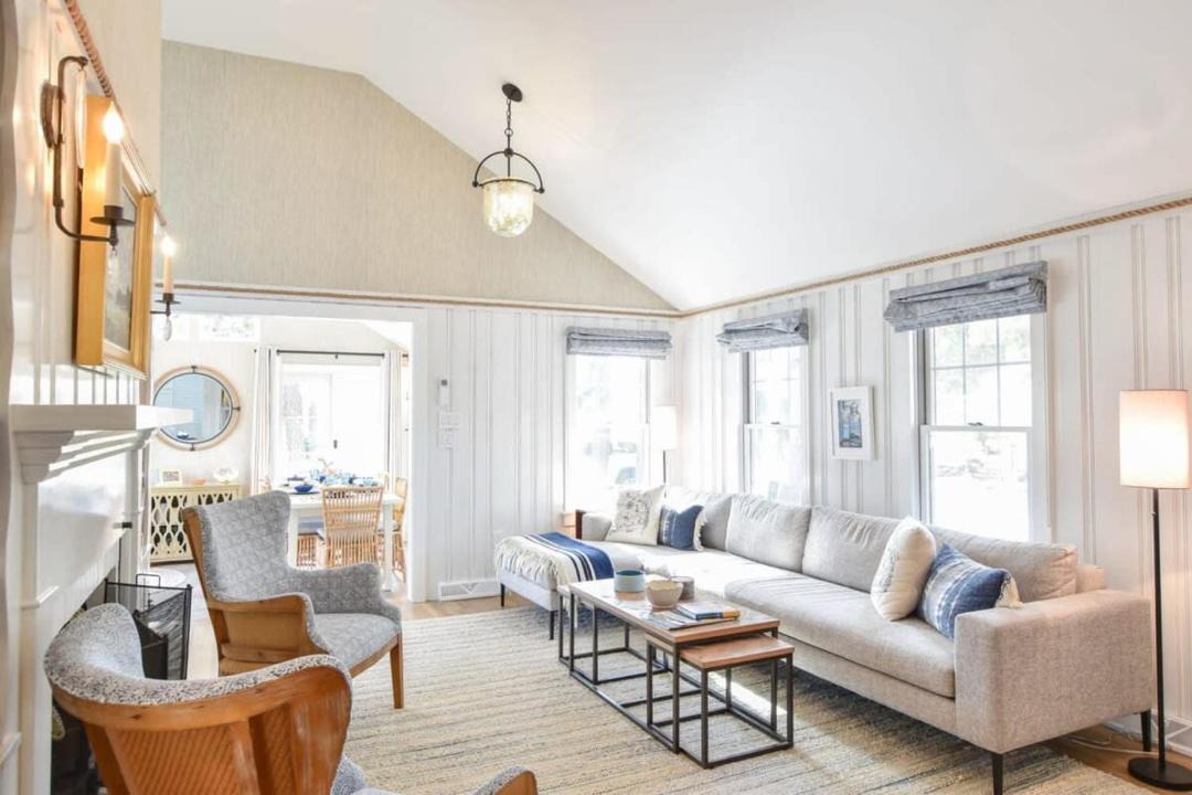Photo of Livingroom in Northwest Harwich