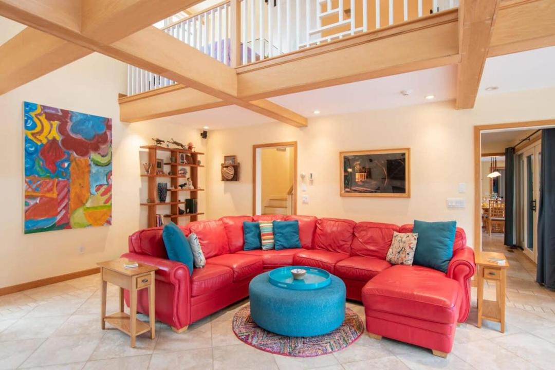 Photo of Livingroom in North Truro