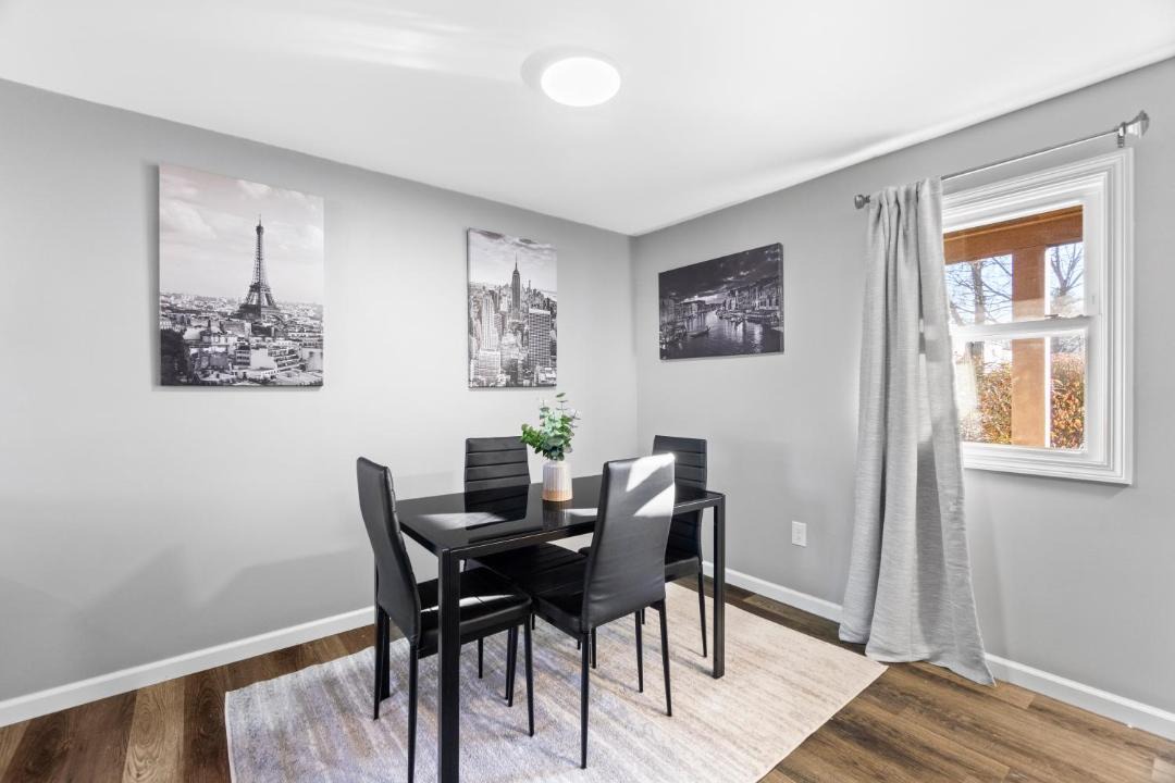 Photo of Livingroom in Middletown
