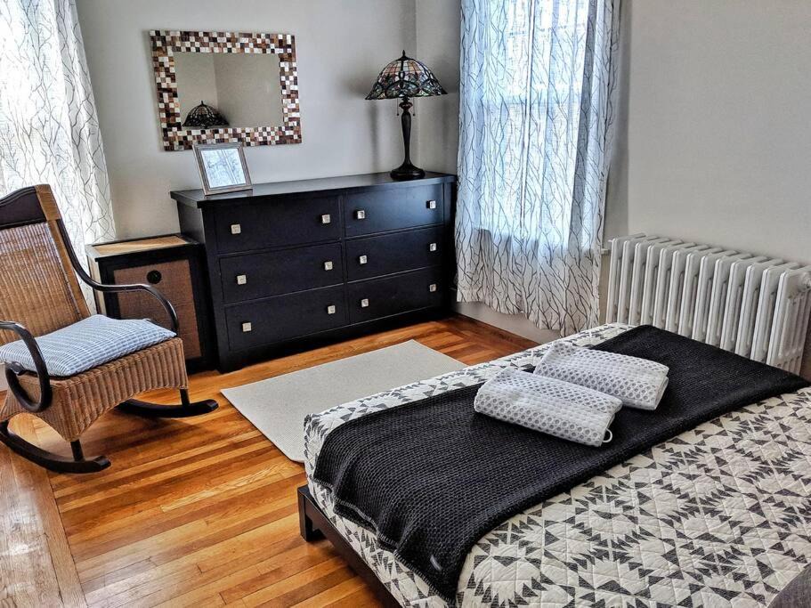 Photo of Bedroom in Fifth Ward