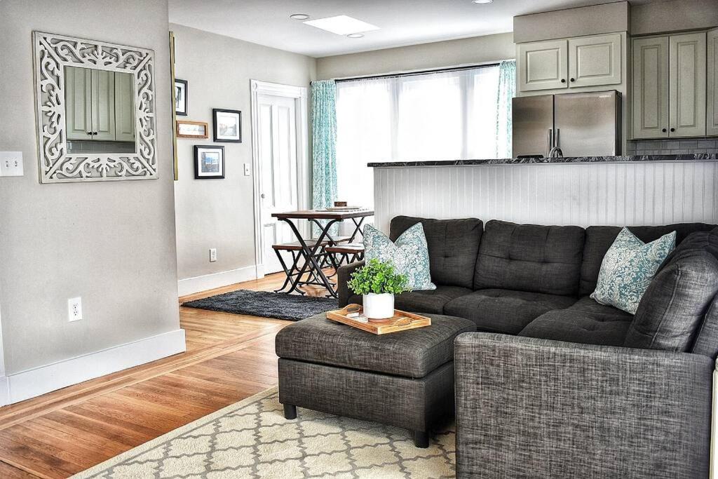 Photo of Livingroom in Fifth Ward