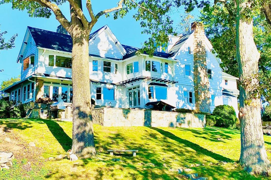Photo of Buildings in Mamaroneck