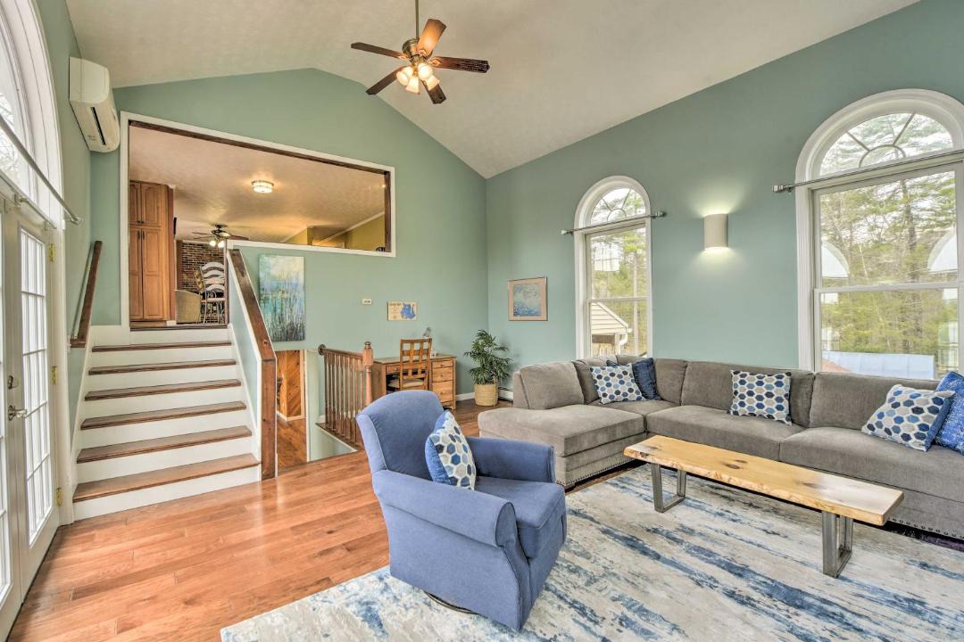 Photo of Livingroom in Lunenburg