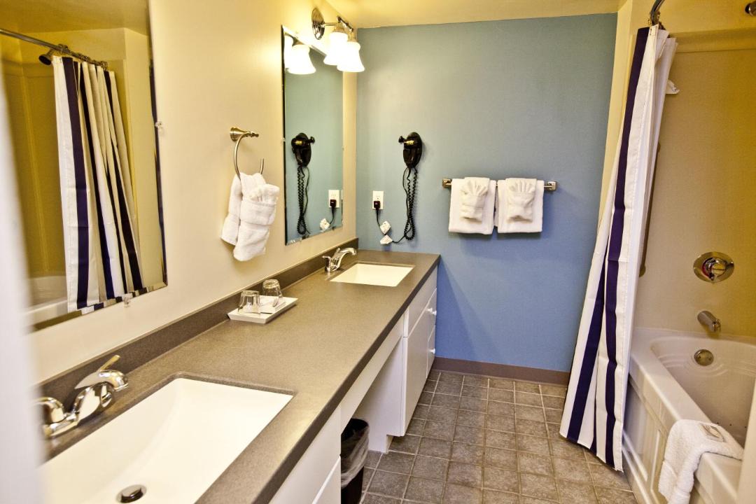 Photo of Bathroom in Ocean Drive