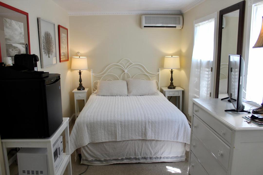 Photo of Bedroom in West Tisbury