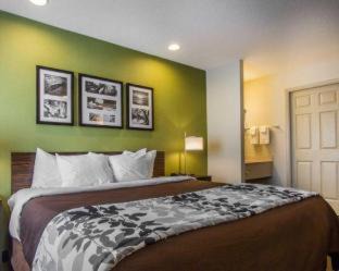 Photo of Bedroom in Niantic