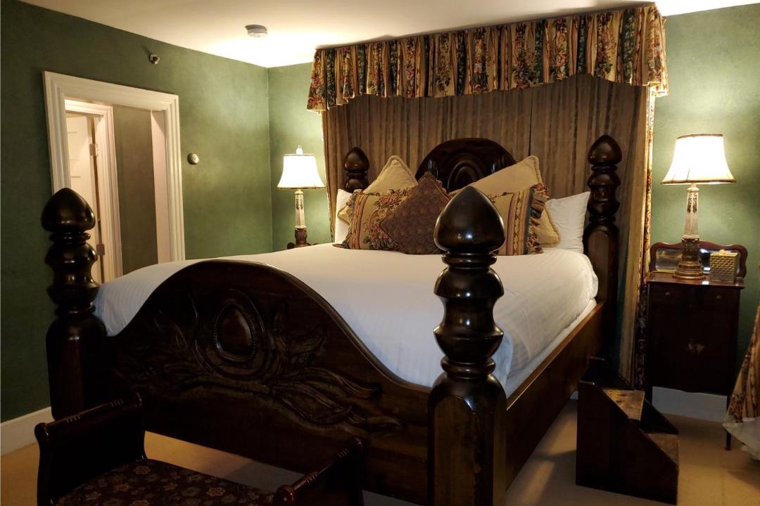 Photo of Bedroom in Historic Hill