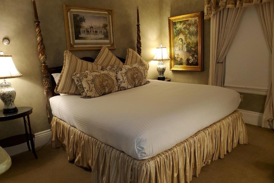 Photo of Bedroom in Historic Hill