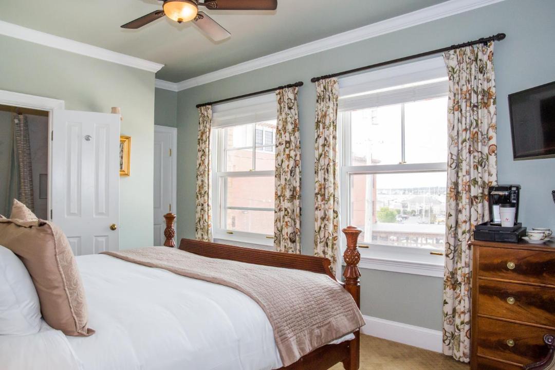 Photo of Bedroom in Newport