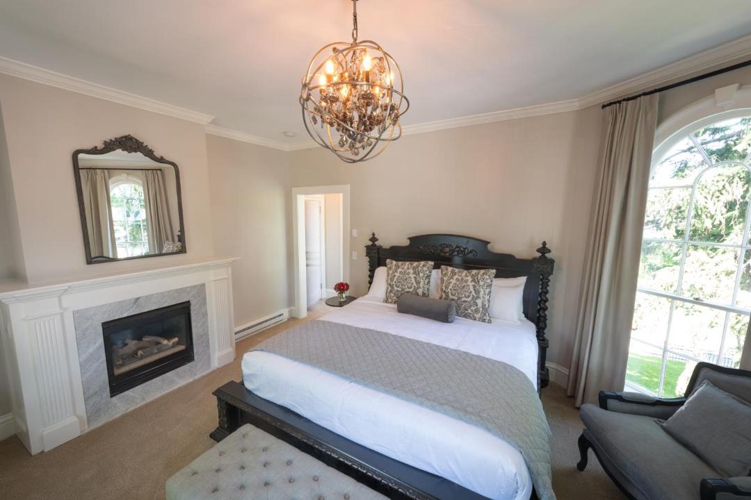 Photo of Bedroom in Historic Hill