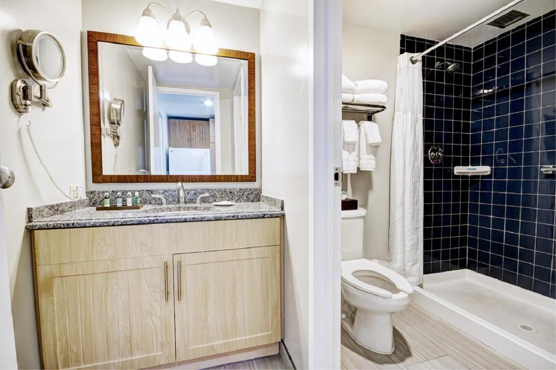 Photo of Bathroom in Yachting Village