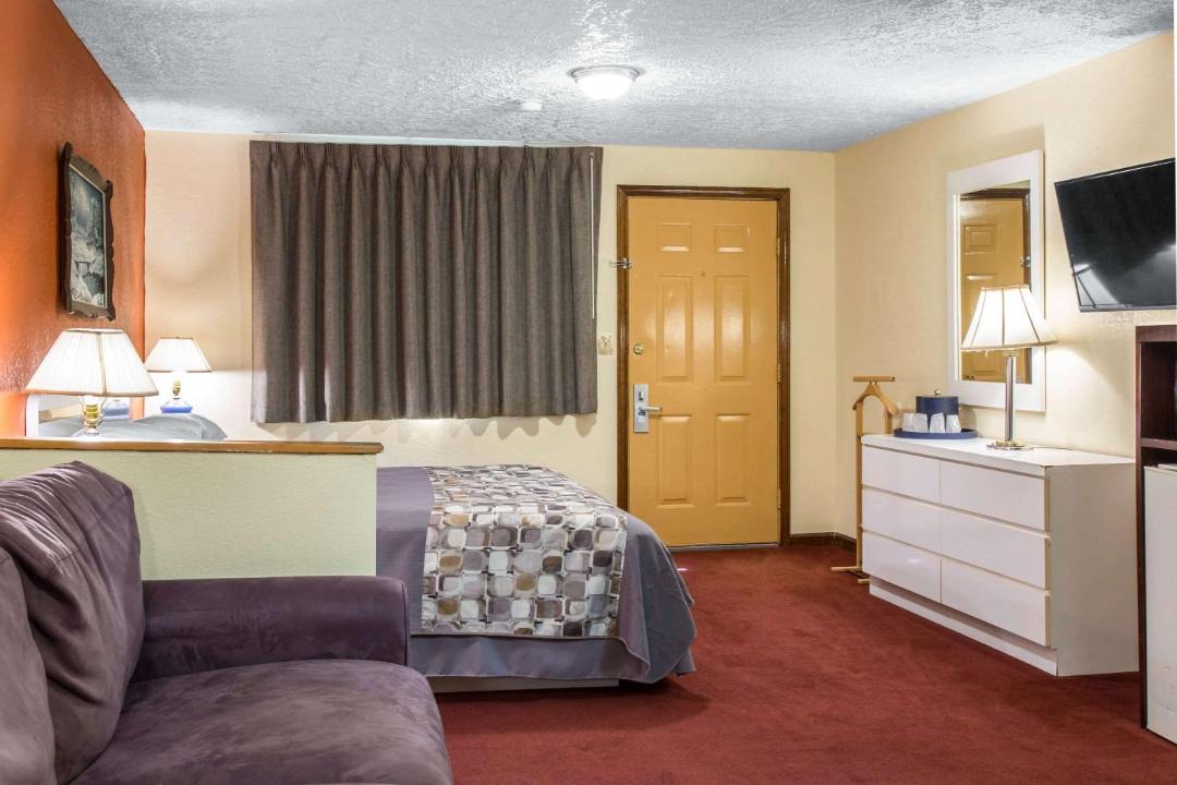 Photo of Bedroom in Branford