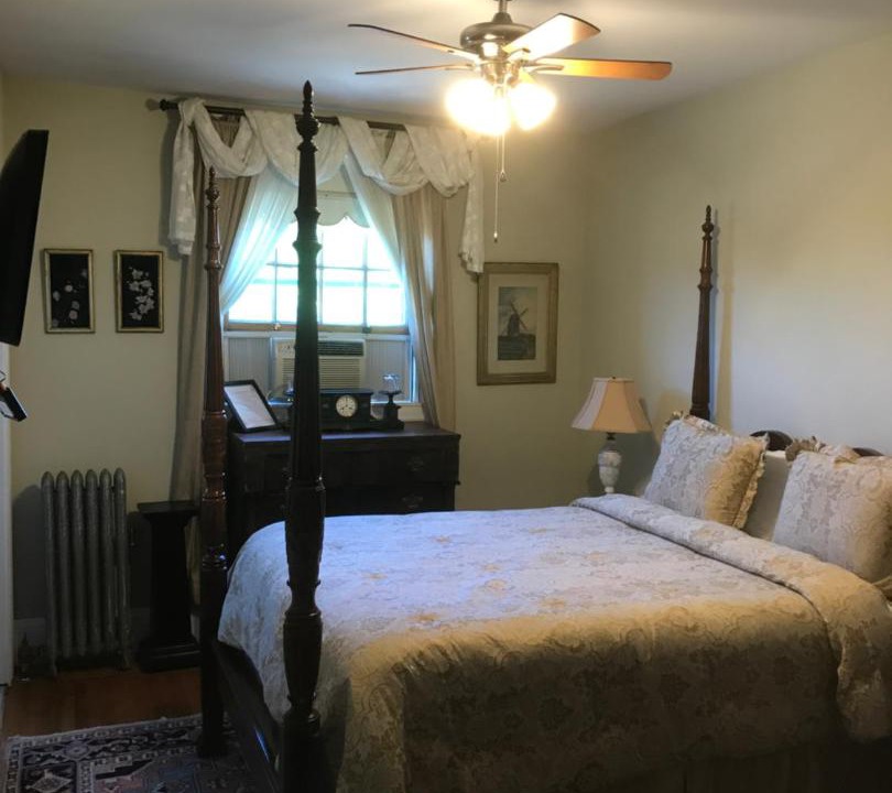 Photo of Bedroom in Edgewood