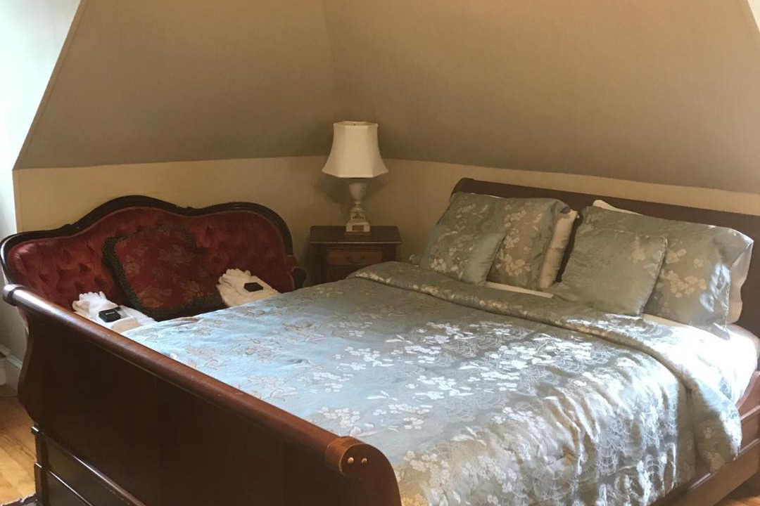 Photo of Bedroom in Edgewood