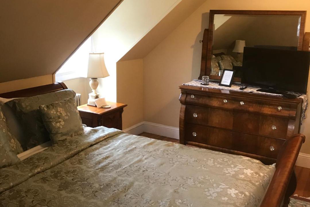 Photo of Bedroom in Edgewood