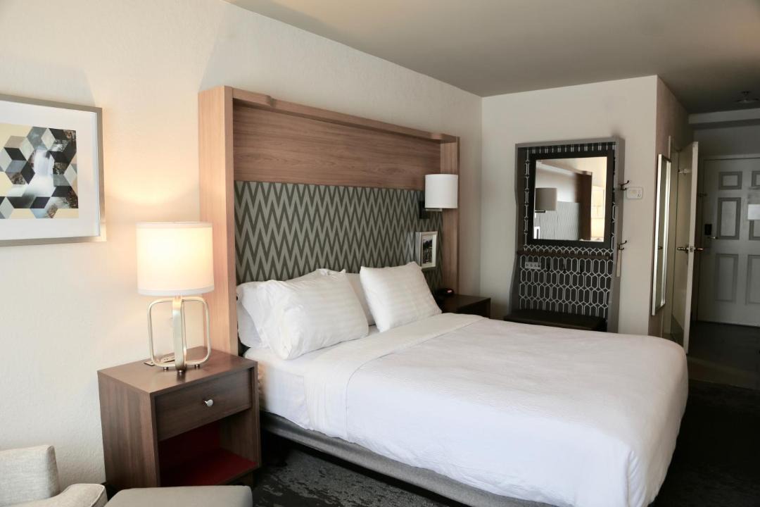 Photo of Bedroom in Salem