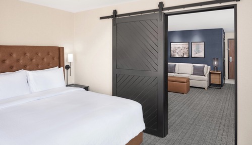 Suite, 1 Bedroom, Roll-in Shower