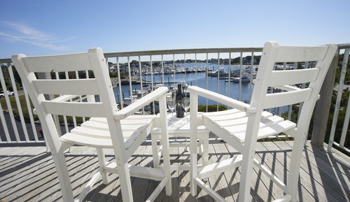 1 King Bed Harborview Deluxe Suite