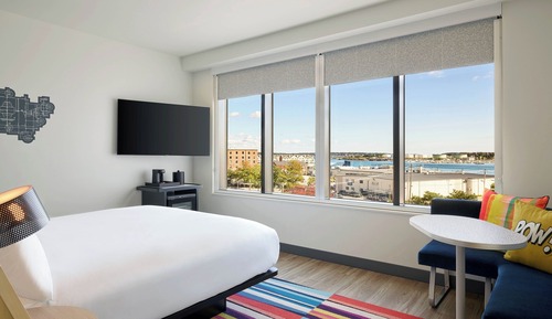 Room, 1 King Bed (Water View)