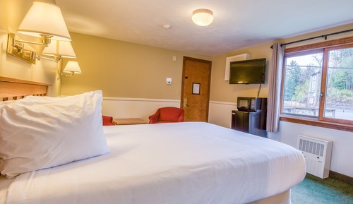 Queen Room
