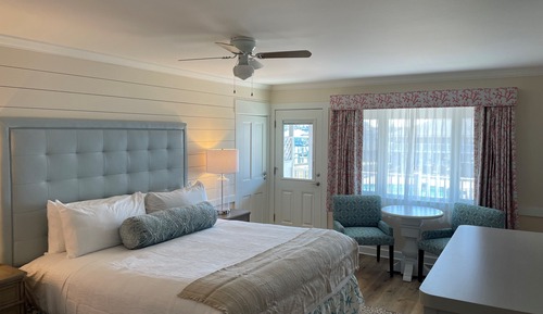 Premium Room, 1 King Bed, Balcony, Harbor View