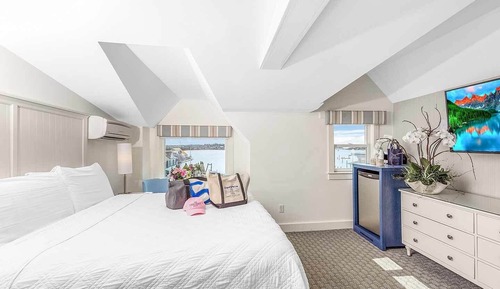 Traditional Room, 1 King Bed, Harbor View