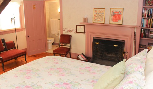 Standard Double Room, Ensuite (Cinnamon)