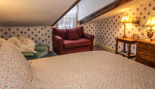 Economy Double Room, Ensuite, Garden View (Parsley)