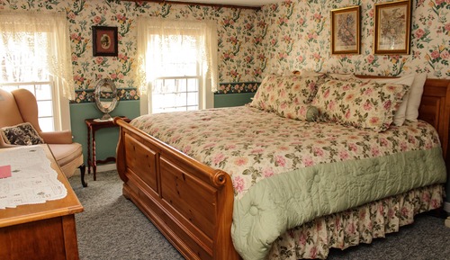 Superior Double Room, Ensuite (Sage)