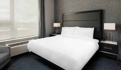 Suite, 1 Bedroom, Corner (Mobility/Hearing Accessible, Tub)