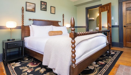 Standard Room,1 King Bed (Constance Inn)