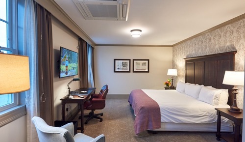 Suite (Bancroft)