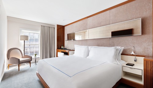 Deluxe Room, 1 King Bed (FRONT STREET)