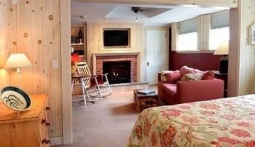 White Pine Suite