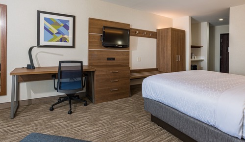 Standard Room, 1 King Bed, Accessible