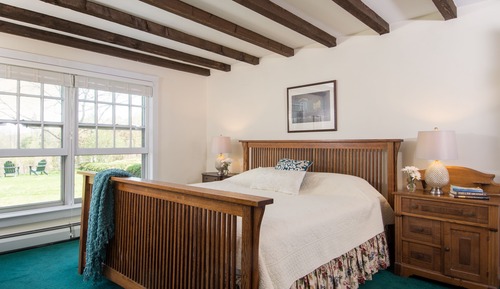 King Fireplace Room