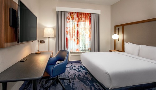 Room, 1 King Bed, Hearing Accessible (Roll-in Shower & Transfer Shower)