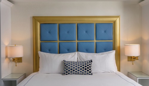 Room, 1 King Bed (Luxe)