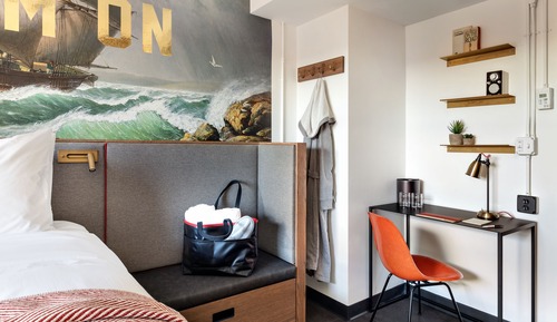 Standard Room, 1 King Bed (Accessible, Bath down the hall)
