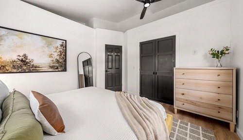 Artist Bluff Suite