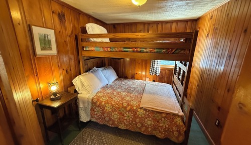 Cabin 4, Lake View