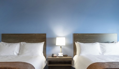 Room, 2 Queen Beds (Mobility Accessible)