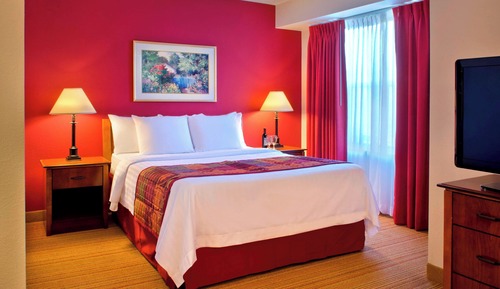 Studio, 1 Queen Bed with Sofa bed