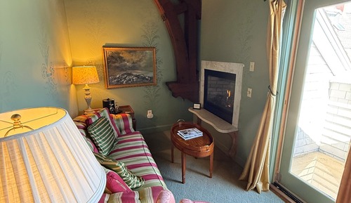 Thursday Room