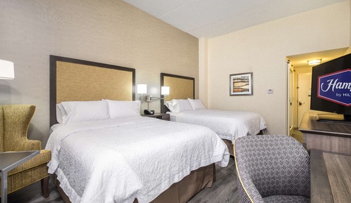 Two queen beds non smoking